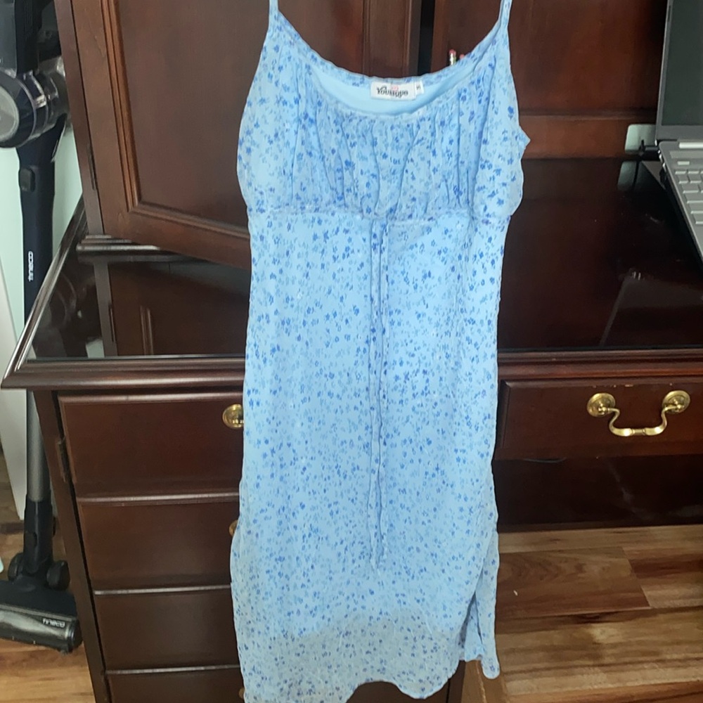 Girls/juniors dress size S 🦋